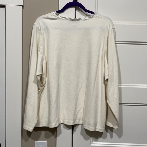 Denim & Co Long Sleeve Cream Top. See pictures for condition - Picture 4 of 5
